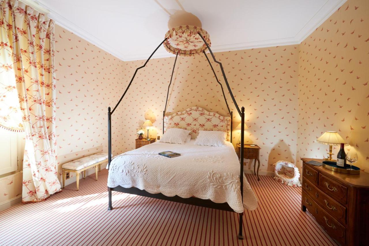 Alojamento de Acomodação e Pequeno-almoço D'hôtes Château Gigognan 4*